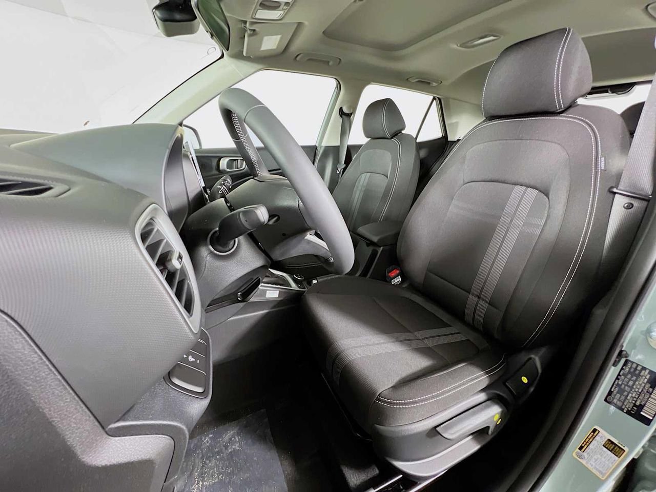 New 2026 Hyundai Venue SEL FWD image 13