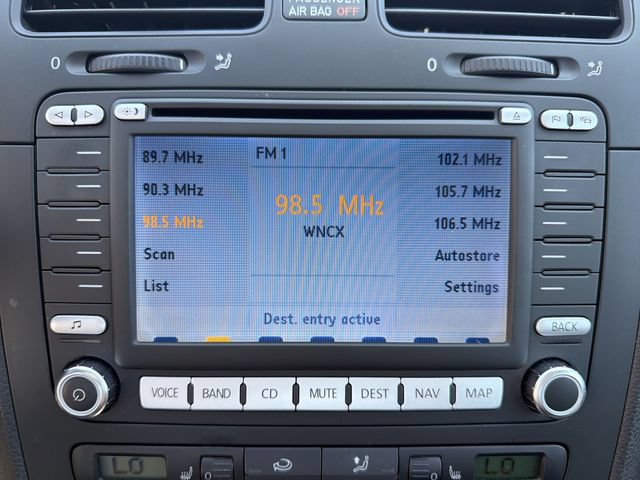Used 2008 Volkswagen R32 AWD/4WD image 18