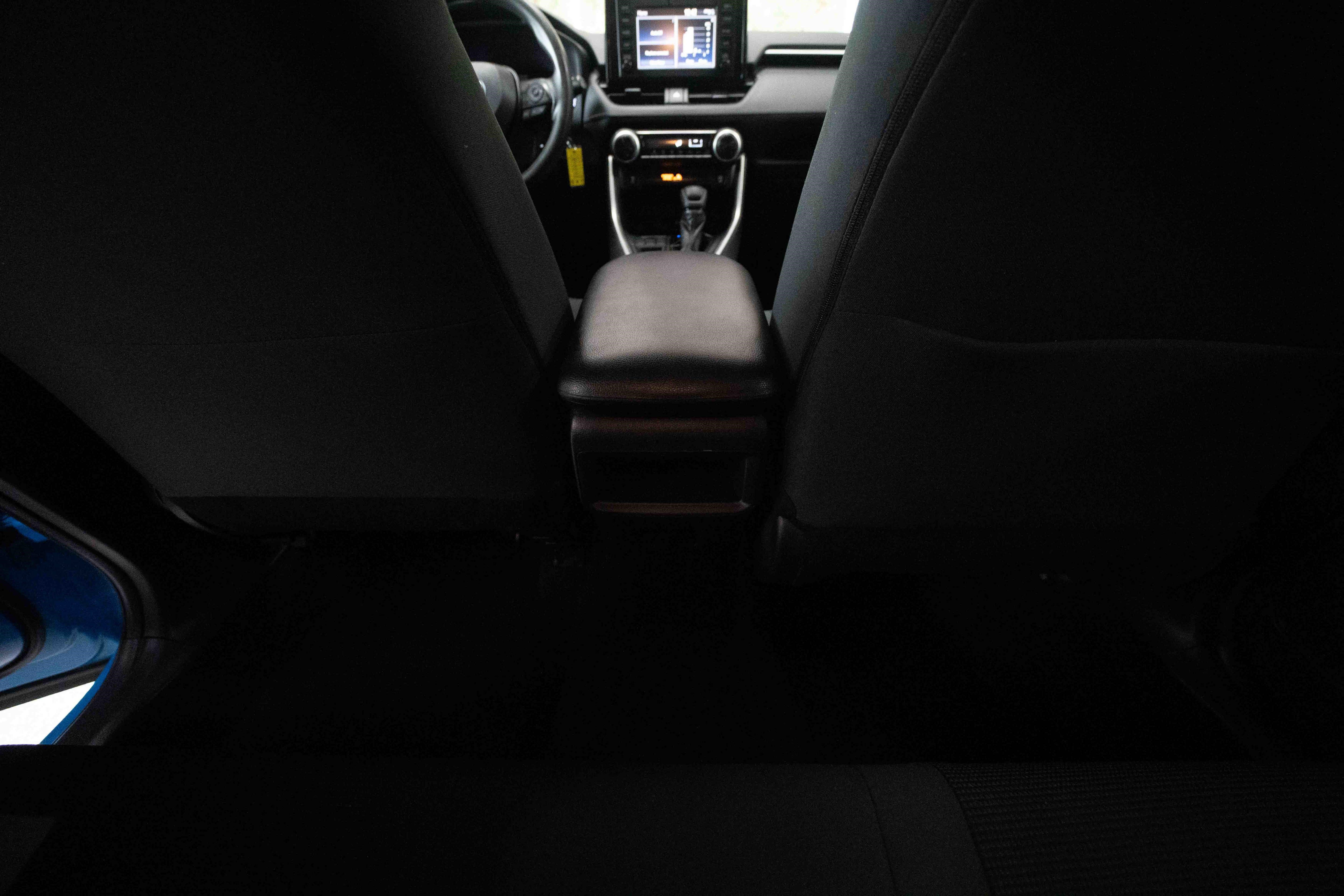 Used 2019 Toyota RAV4 LE w/ Carpet Mat Package AWD/4WD image 22