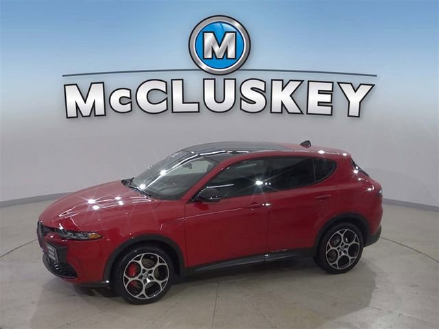 Used 2024 Alfa Romeo Tonale Veloce w/ Active Assist Package AWD/4WD image 1