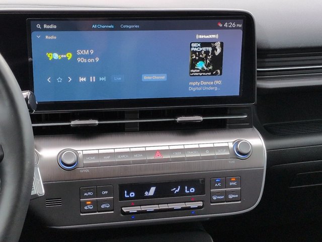 Certified 2024 Hyundai Kona Limited FWD image 18