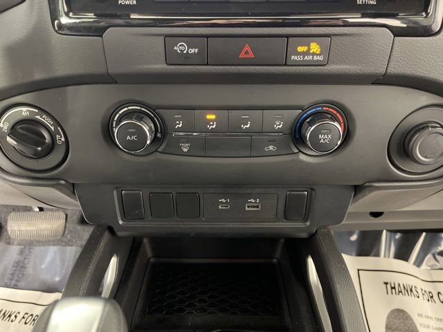 Used 2024 Nissan Frontier SV image 27
