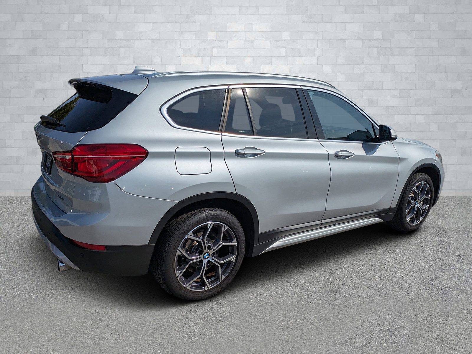 Used 2020 BMW X1 xDrive28i image 5