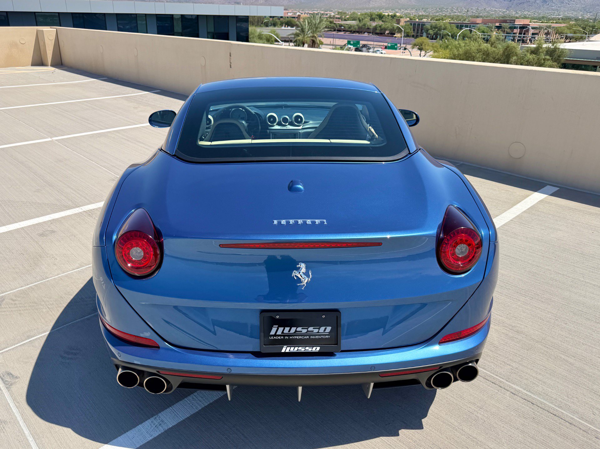 Used 2015 Ferrari California T RWD image 21