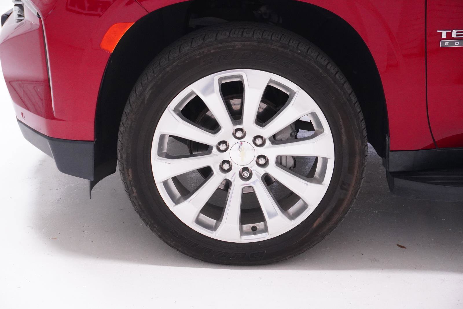 Used 2021 Chevrolet Suburban Premier w/ Premium Package image 13