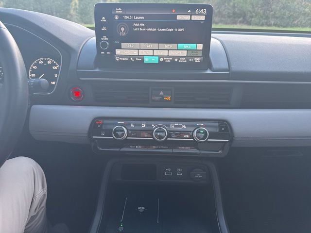 Used 2025 Honda Pilot Touring image 22