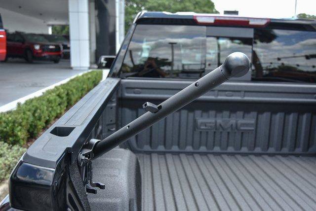 New 2025 GMC Sierra 1500 SLE w/ Preferred Package image 17