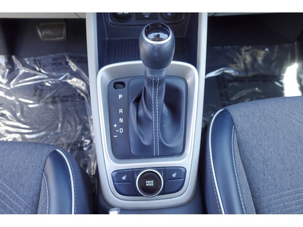Used 2021 Hyundai Venue FWD image 22