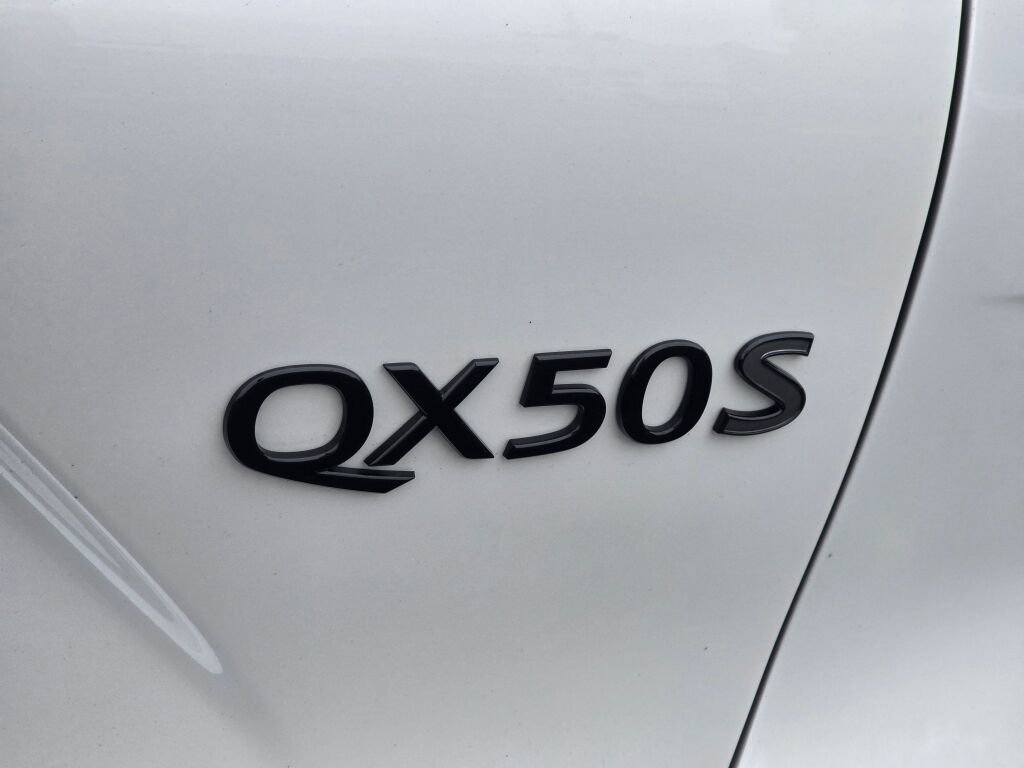 Used 2023 INFINITI QX50 Sport AWD/4WD image 31
