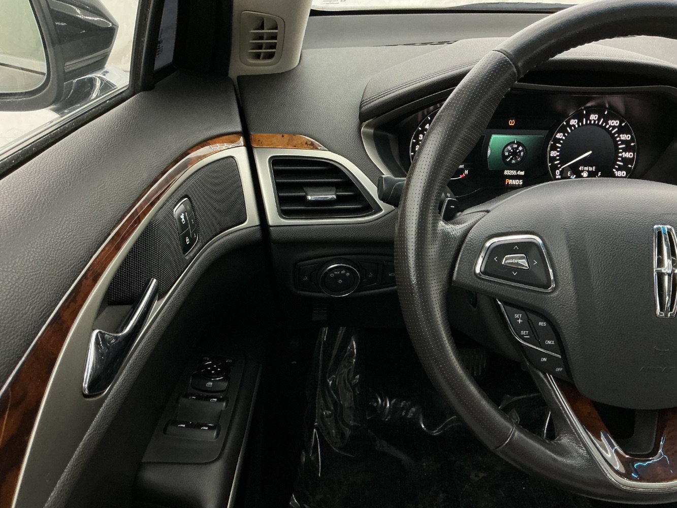 Used 2014 Lincoln MKZ AWD w/ Equipment Group 102A Reserve image 31
