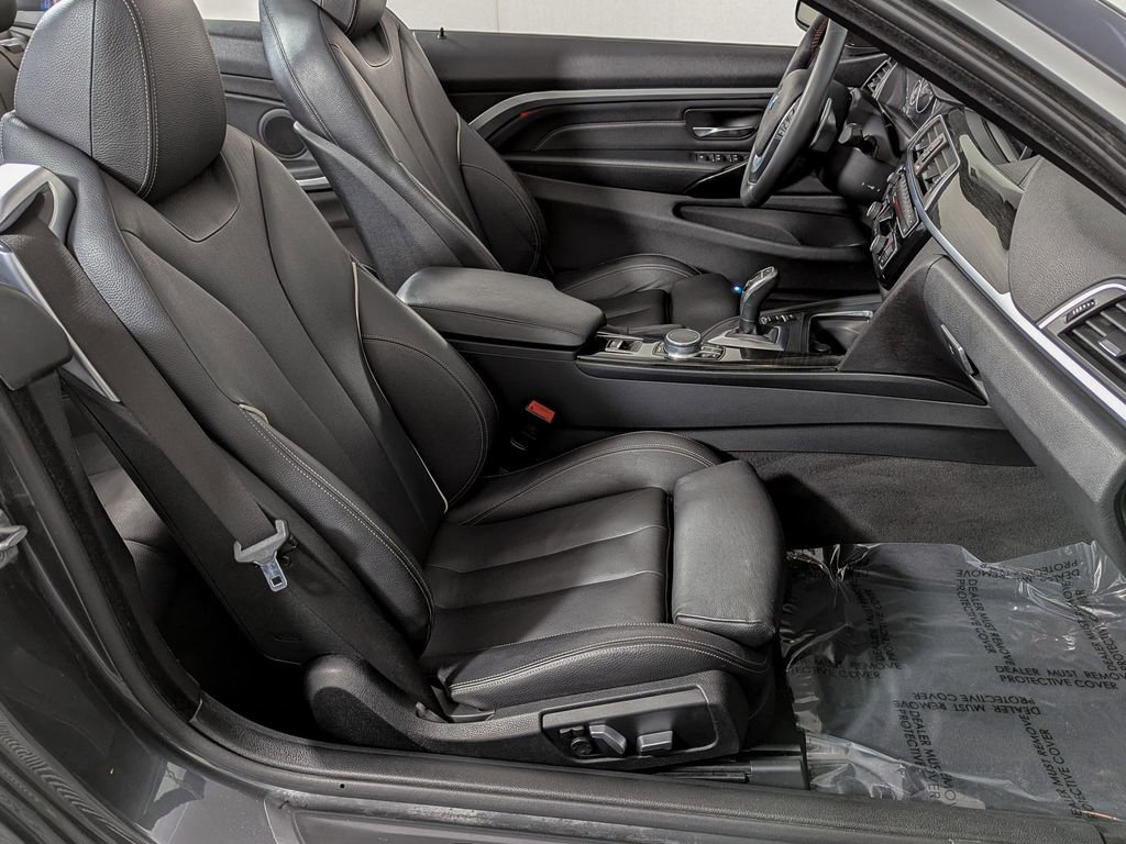 Used 2018 BMW 430i Convertible image 31