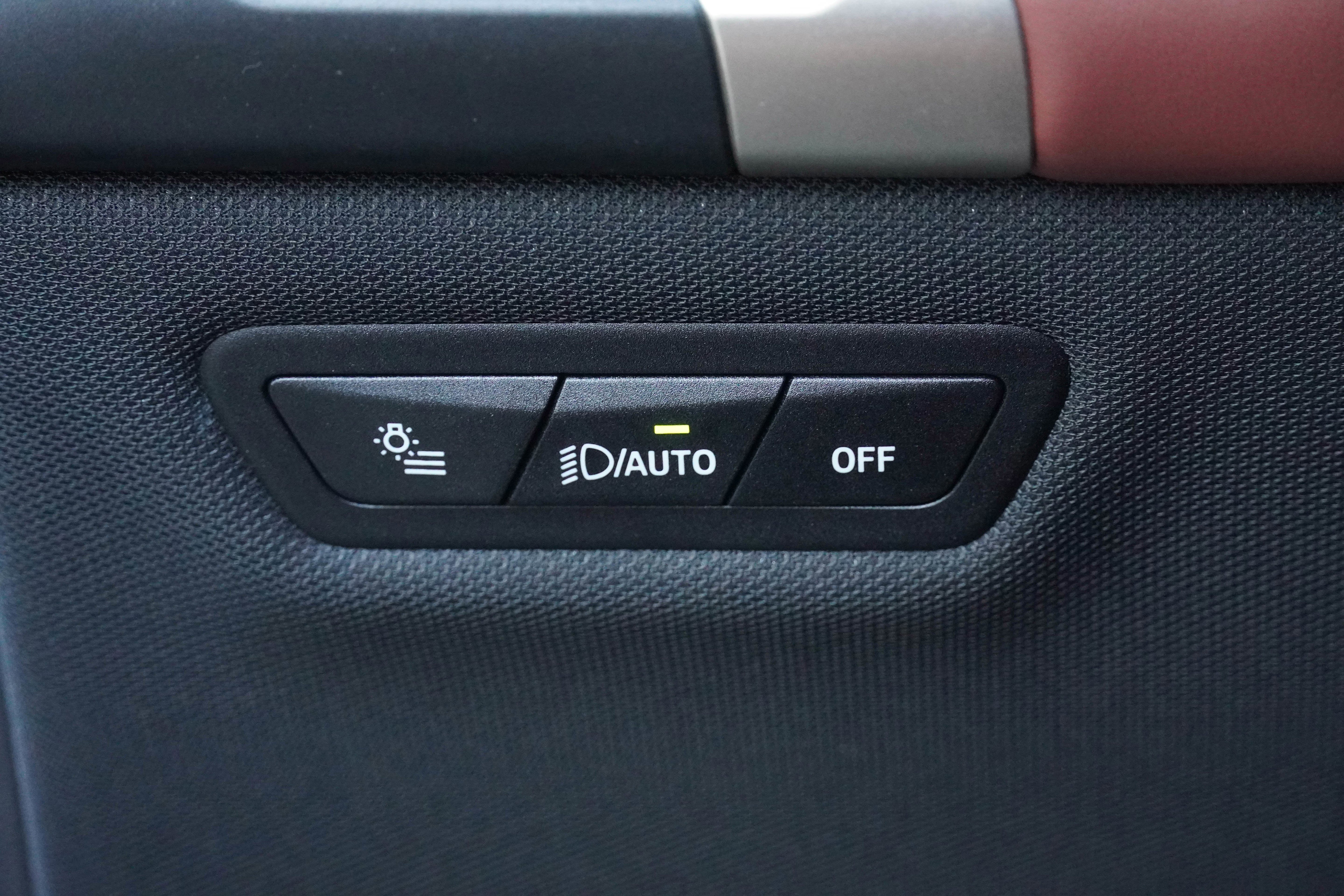 Certified 2023 BMW iX M60 w/ Executive Package AWD/4WD image 17