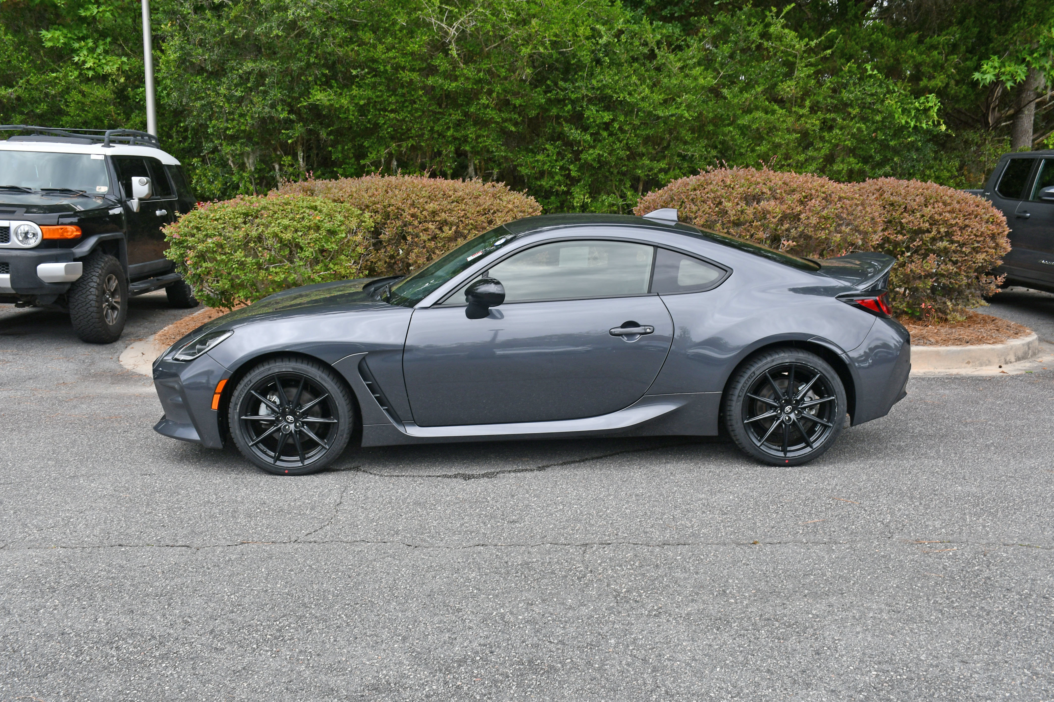 Used 2024 Toyota GR86 Premium RWD image 2