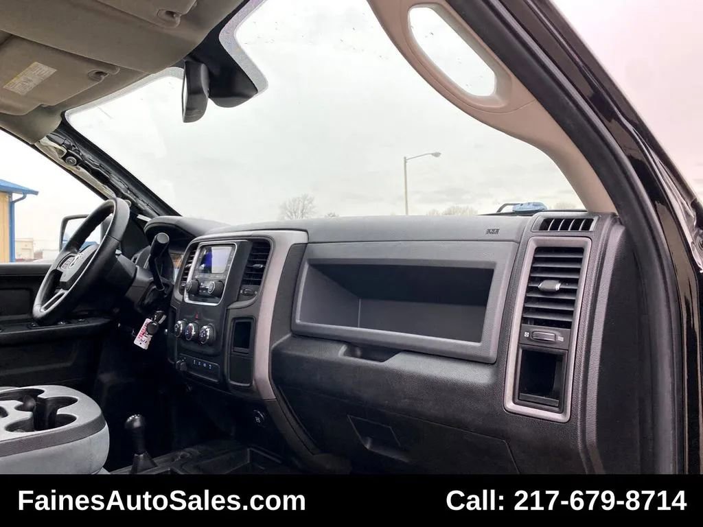 Used 2014 RAM 2500 Tradesman w/ Chrome Appearance Group image 23