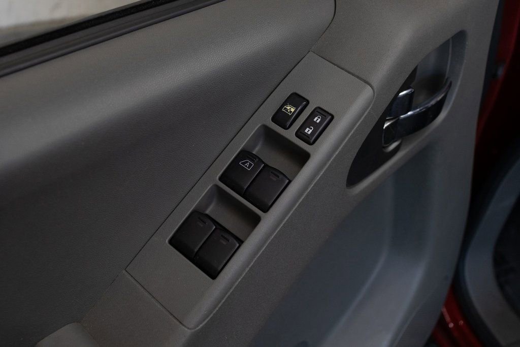 Used 2021 Nissan Frontier SV image 17