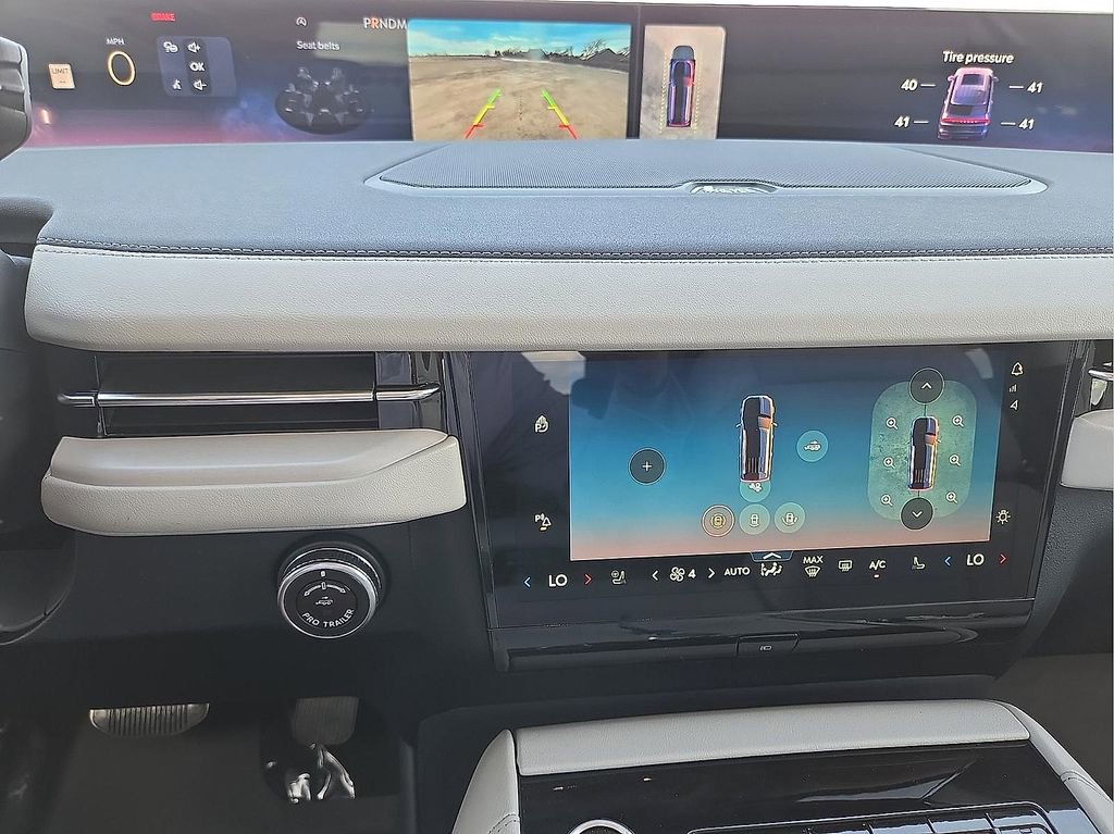 New 2026 Lincoln Navigator L Premier image 19