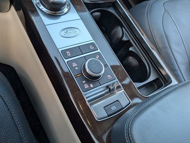 Used 2019 Land Rover Range Rover HSE image 18