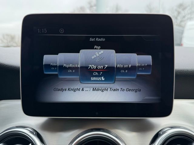 Used 2019 Mercedes-Benz GLA 250 4MATIC image 16