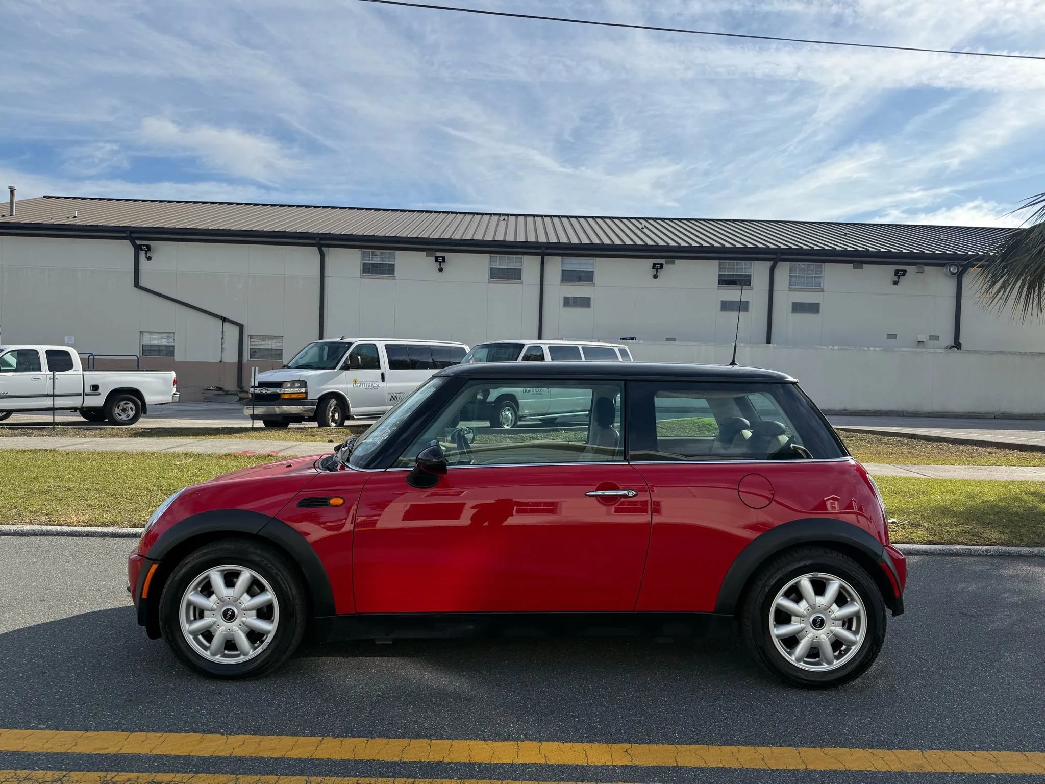 Used 2004 MINI Cooper Hardtop image 5