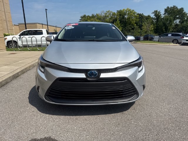 Used 2024 Toyota Corolla LE w/ LE Convenience Package FWD image 7