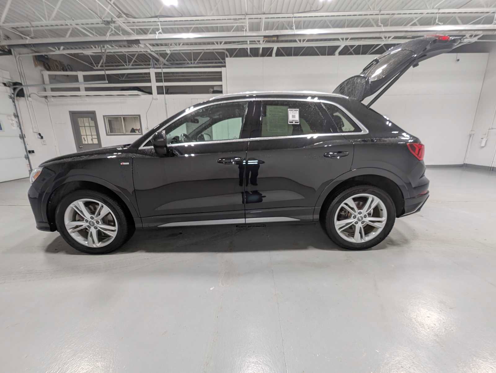 Used 2020 Audi Q3 2.0T Premium Plus image 12