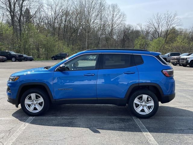 Used 2022 Jeep Compass Latitude w/ Convenience Group AWD/4WD image 6