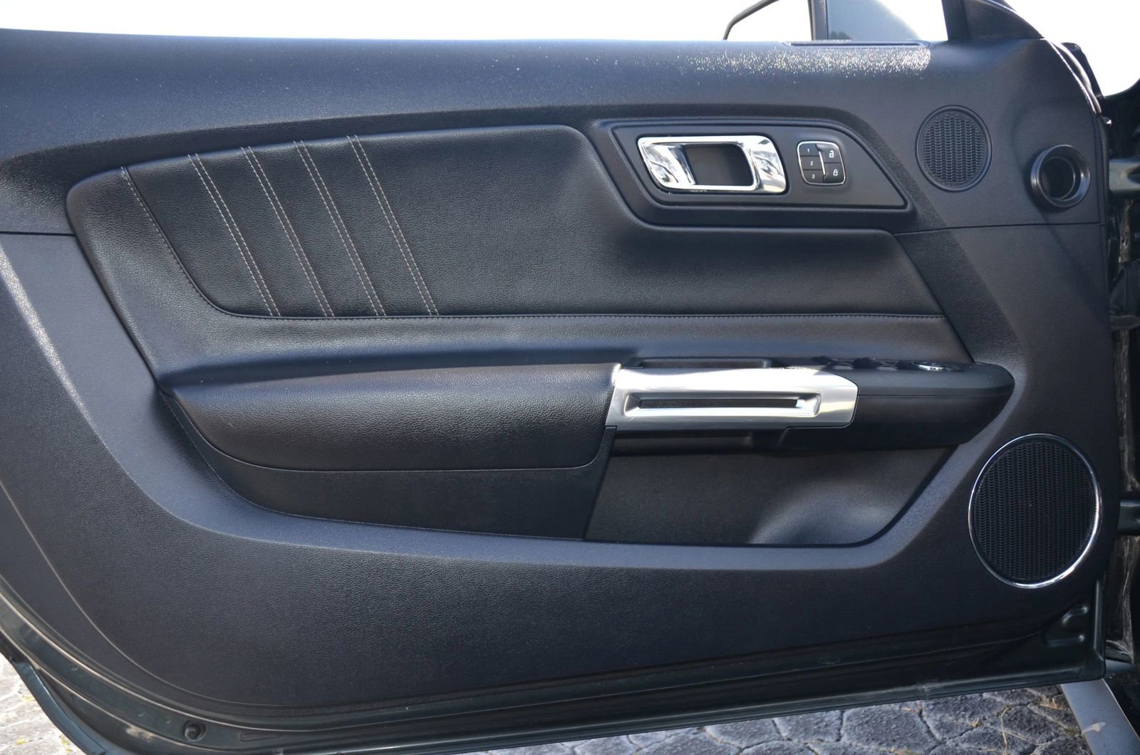 Used 2015 Ford Mustang GT Premium w/ Equipment Group 401A image 12