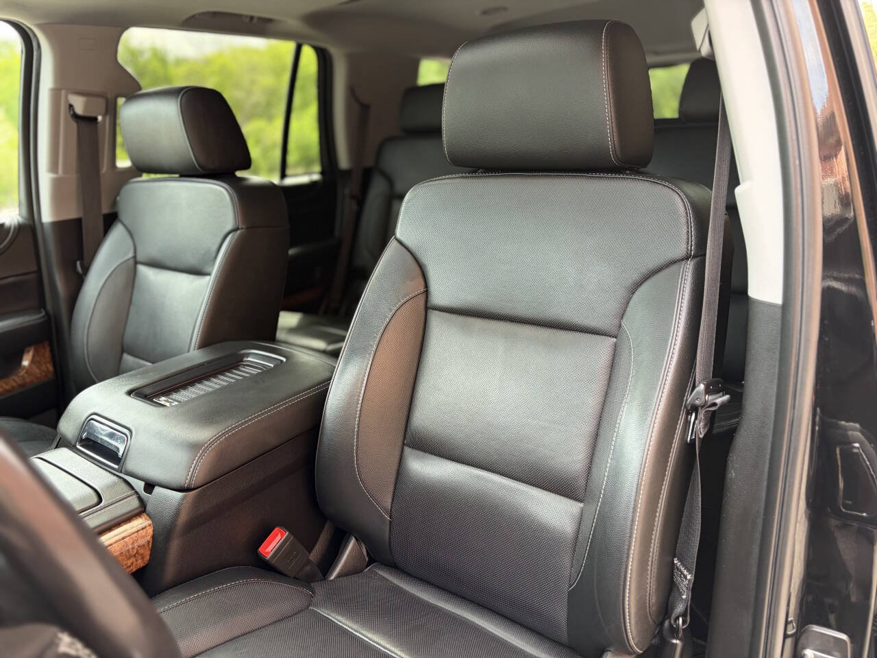 Used 2018 Chevrolet Tahoe Premier AWD/4WD image 18