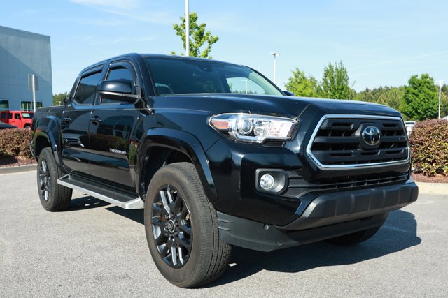 Used 2018 Toyota Tacoma SR5 RWD image 3