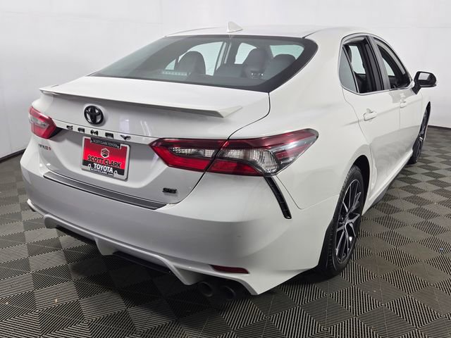 Used 2024 Toyota Camry SE image 8