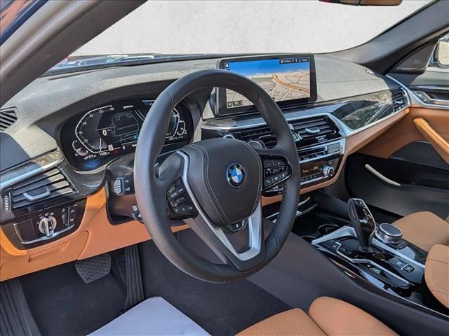 Certified 2023 BMW 530e xDrive w/ Premium Package AWD/4WD image 10