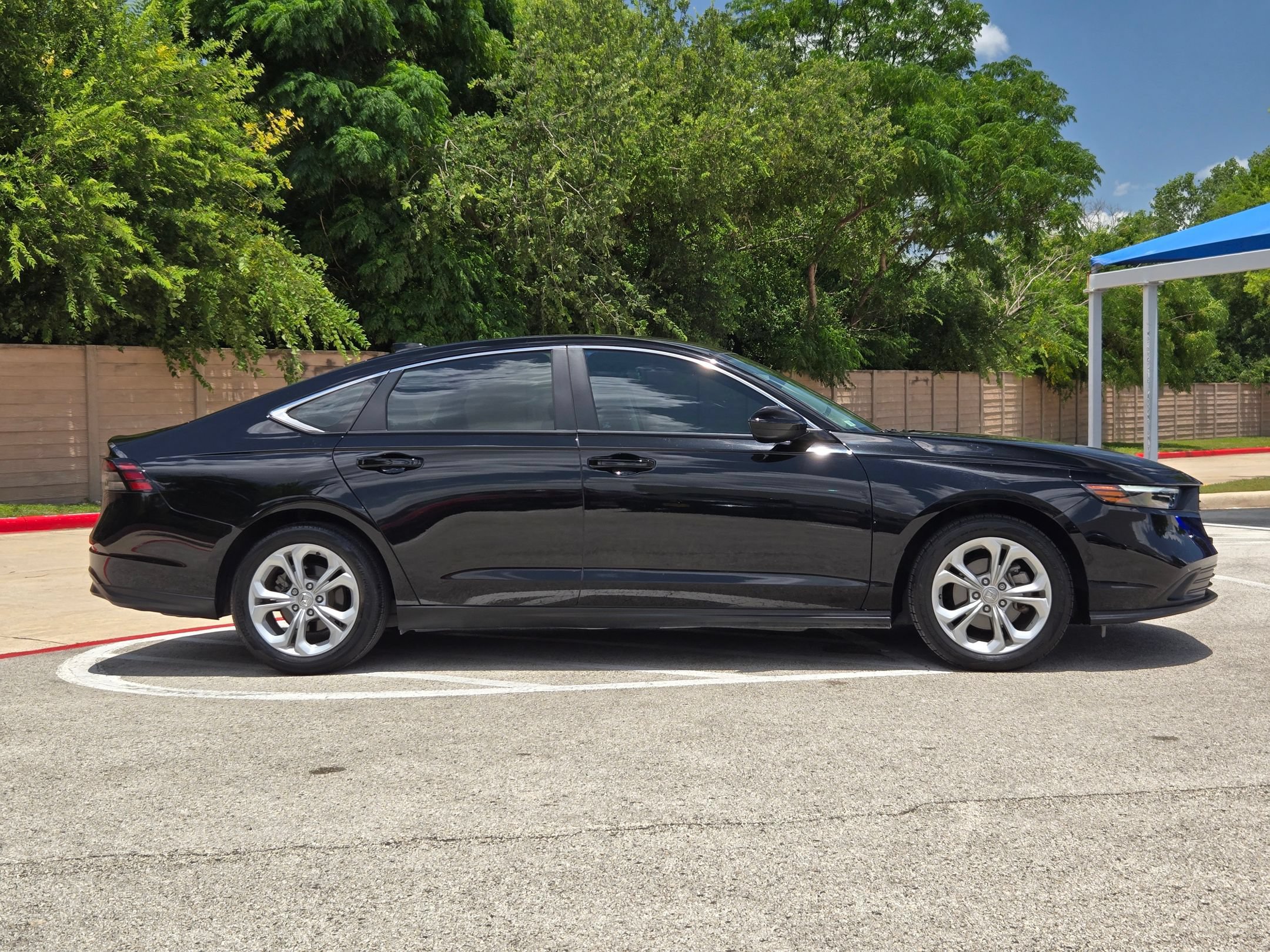 Used 2024 Honda Accord LX image 2
