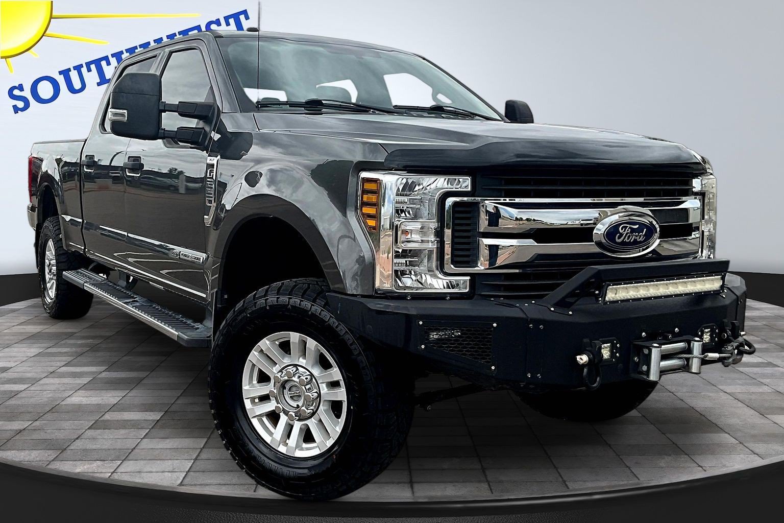 Used 2019 Ford F250 XLT w/ XLT Value Package AWD/4WD image 3