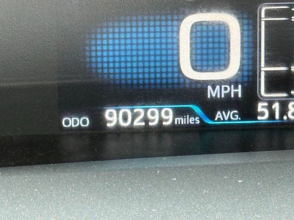 Used 2019 Toyota Prius LE image 33