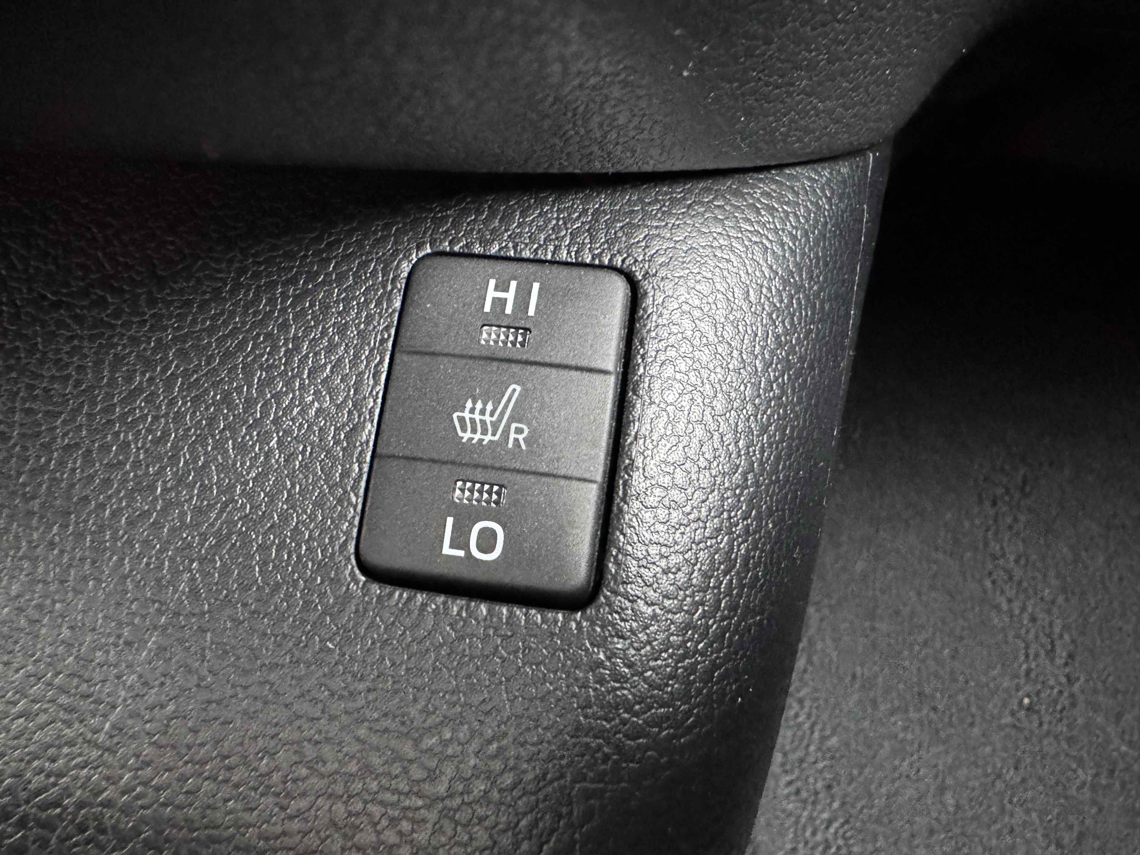 Used 2017 Toyota Prius Prime Premium w/ Carpet Mat Package image 30