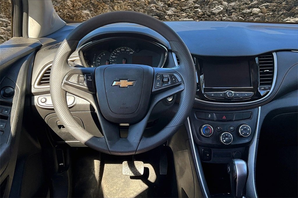 Used 2022 Chevrolet Trax LT image 5