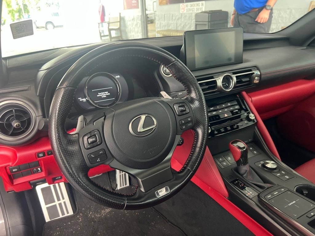 Used 2022 Lexus IS 350 F Sport RWD image 6