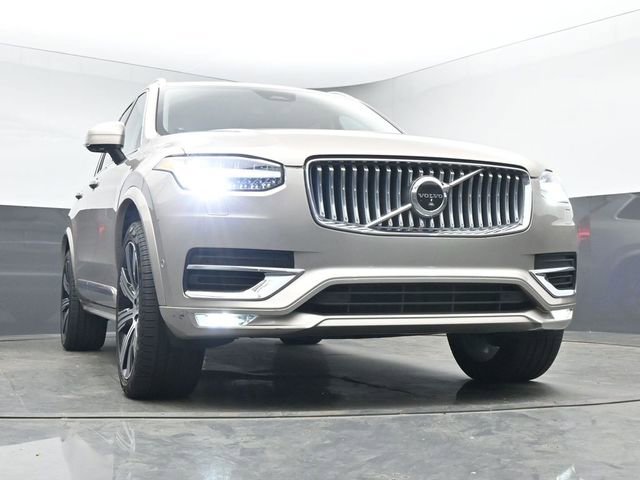 Used 2023 Volvo XC90 B6 Ultimate w/ Protection Package Premier image 14