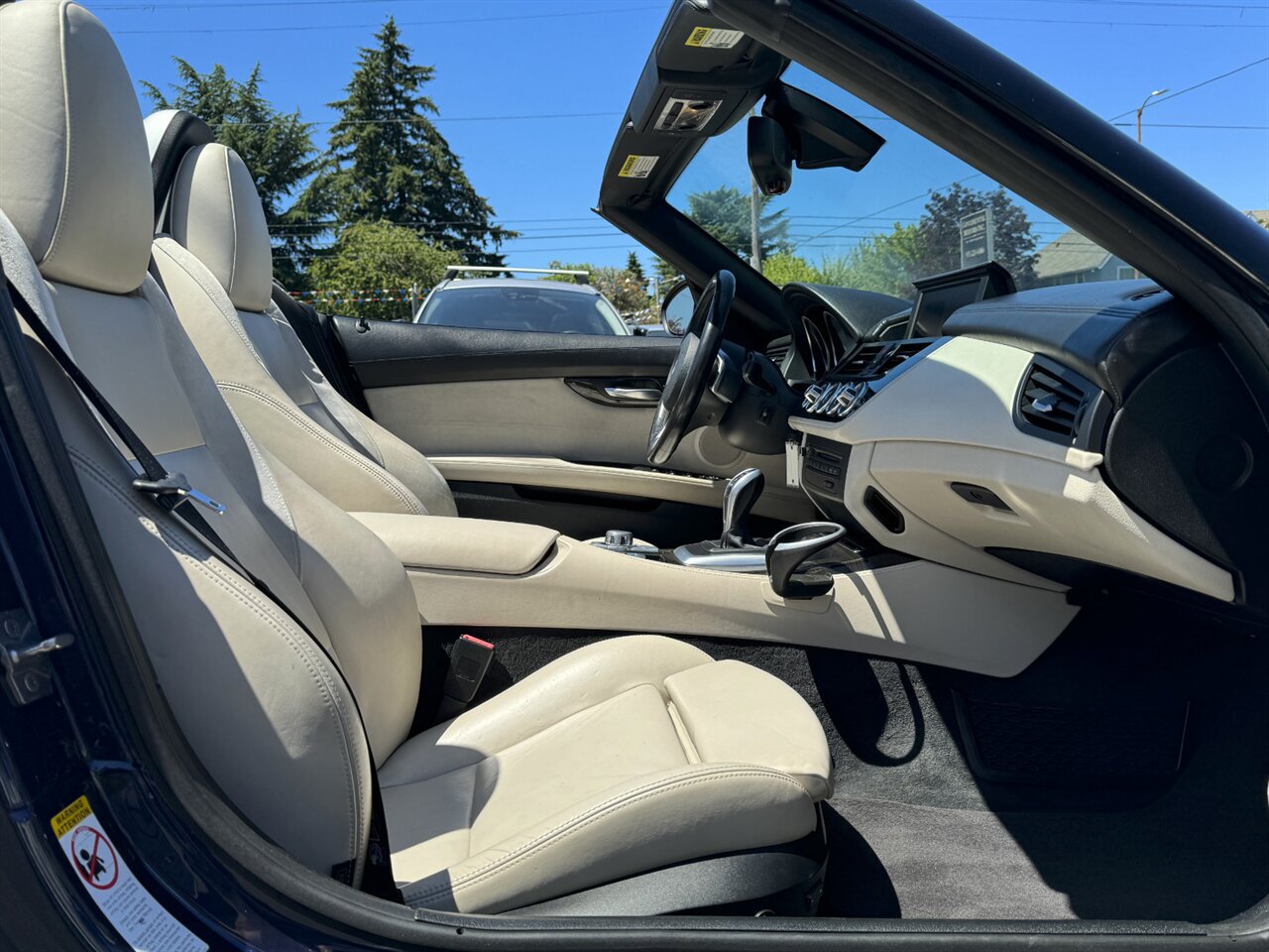 Used 2009 BMW Z4 sDrive35i RWD image 15