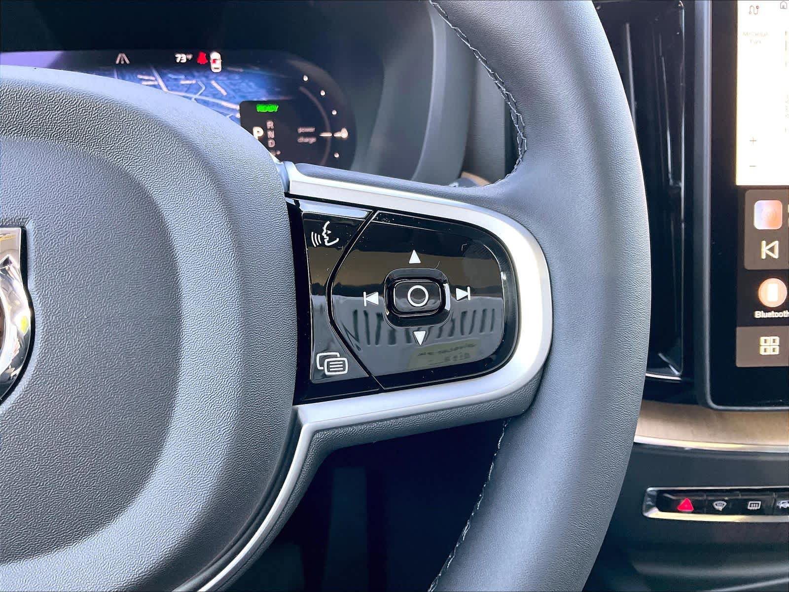 New 2026 Volvo XC60 T8 Plus w/ Climate Package AWD/4WD image 18