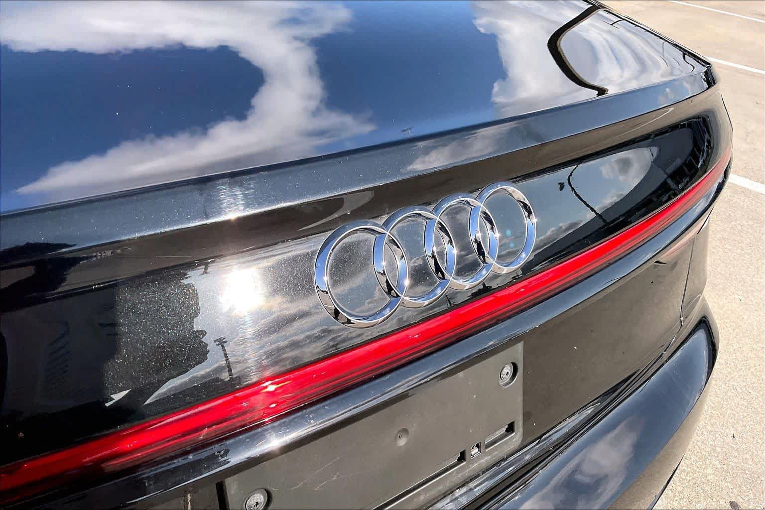 Used 2020 Audi S8 L w/ S8 Executive Package AWD/4WD image 31