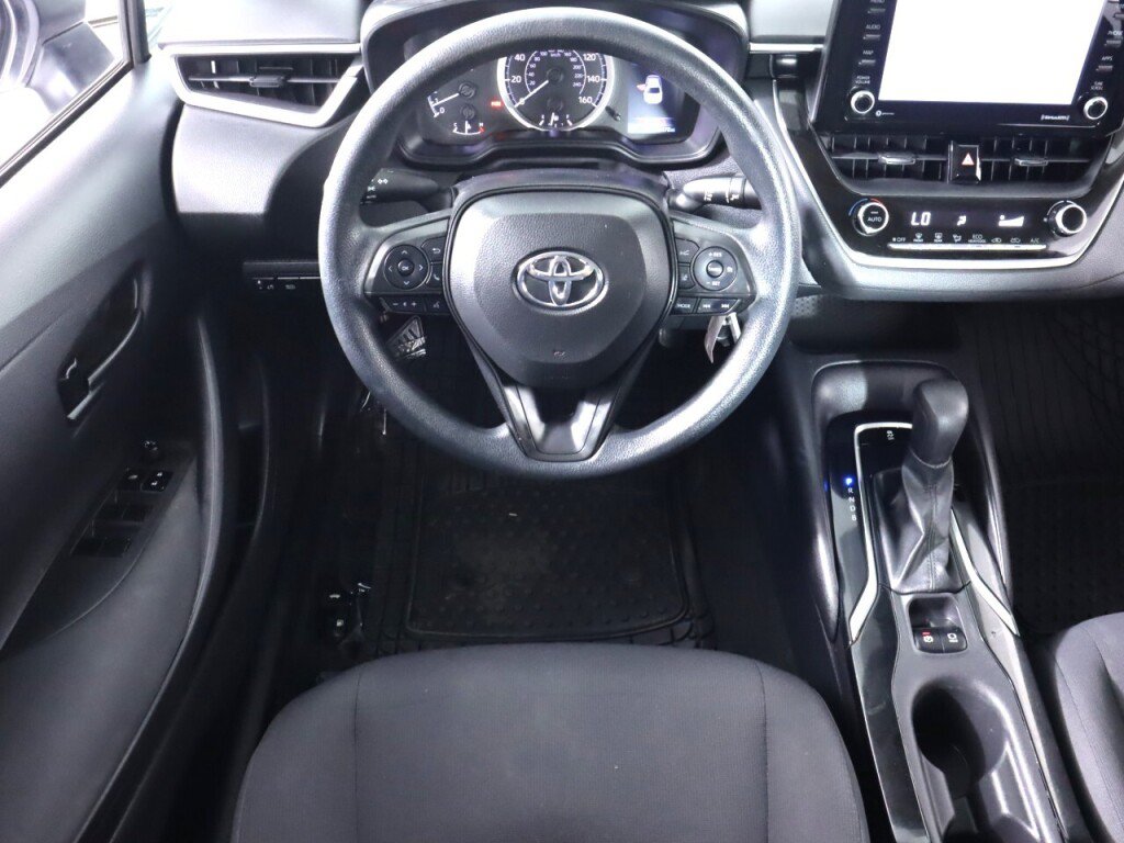 Used 2022 Toyota Corolla LE FWD image 28