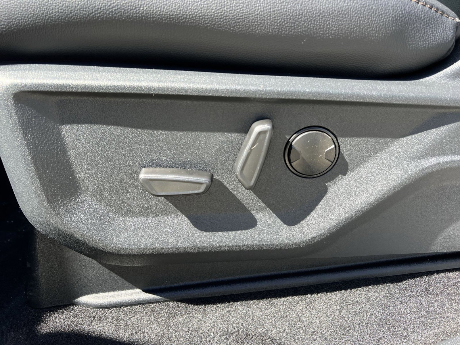 New 2026 Ford F150 Lariat image 14