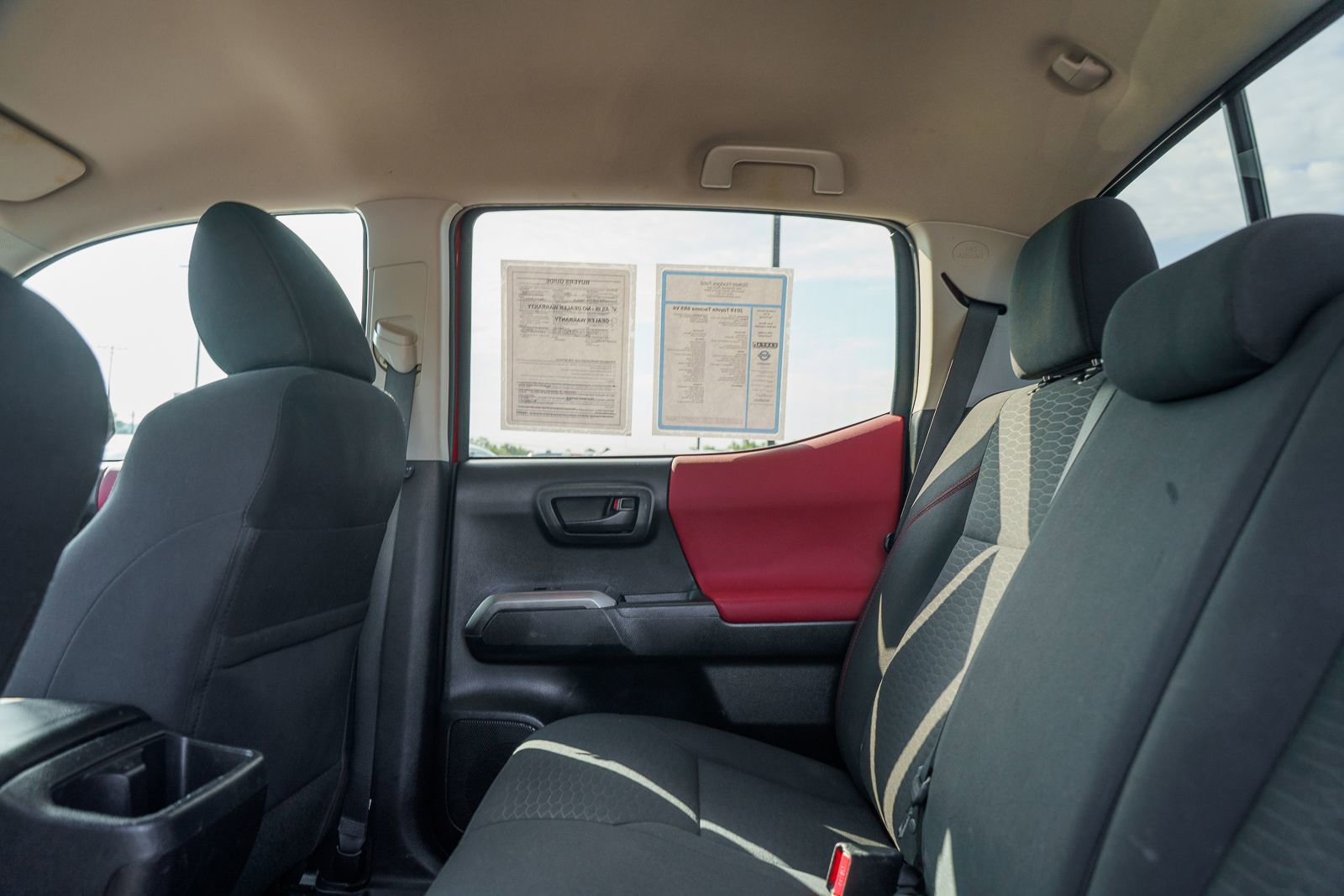 Used 2019 Toyota Tacoma SR5 RWD image 19