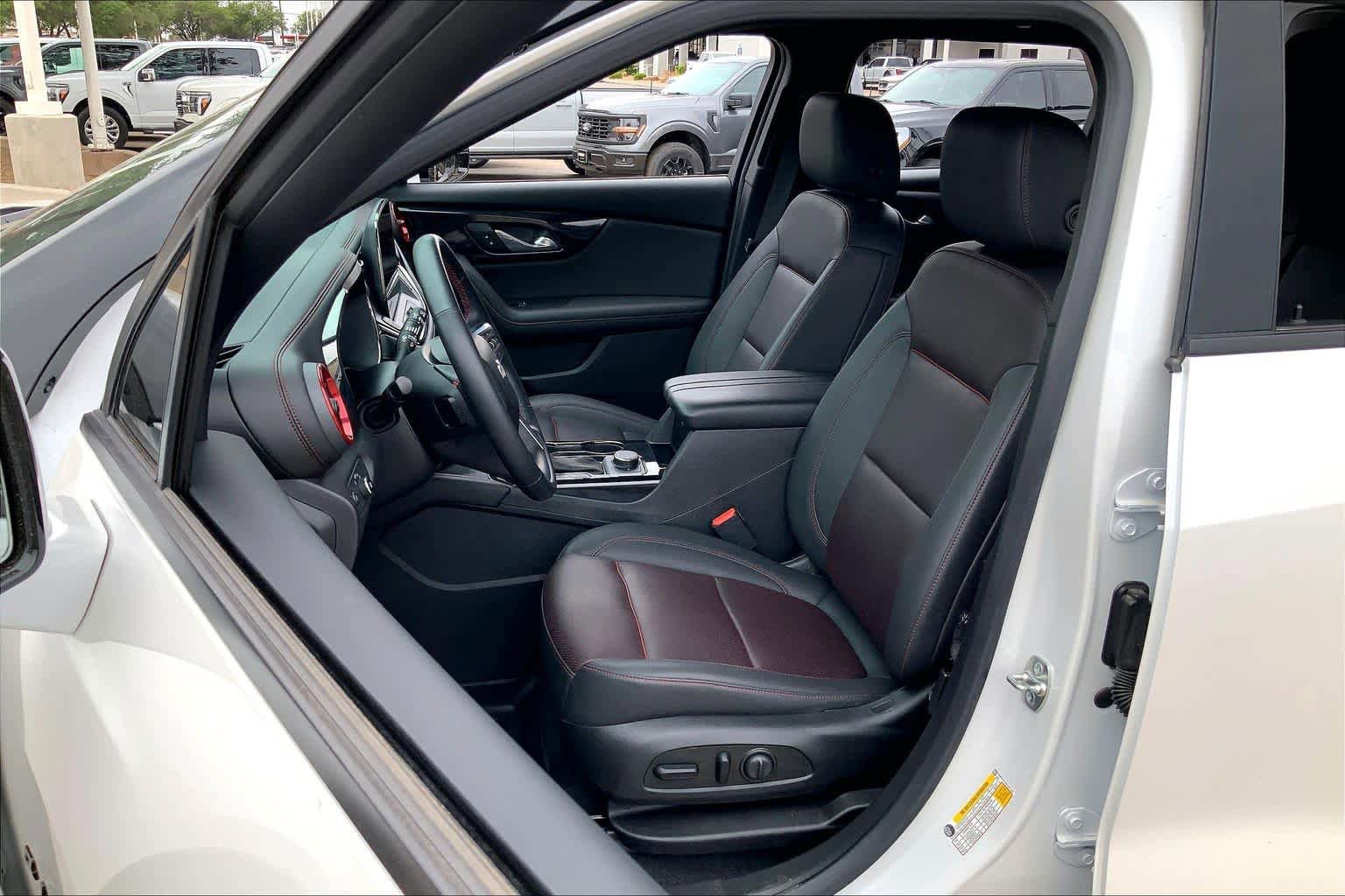 Used 2023 Chevrolet Blazer RS w/ Driver Confidence II Package FWD image 14