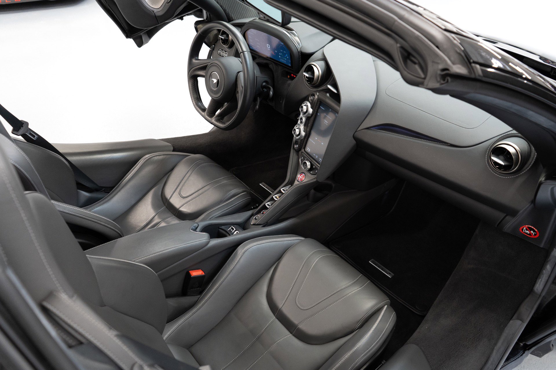 Used 2020 McLaren 720S Luxury RWD image 52