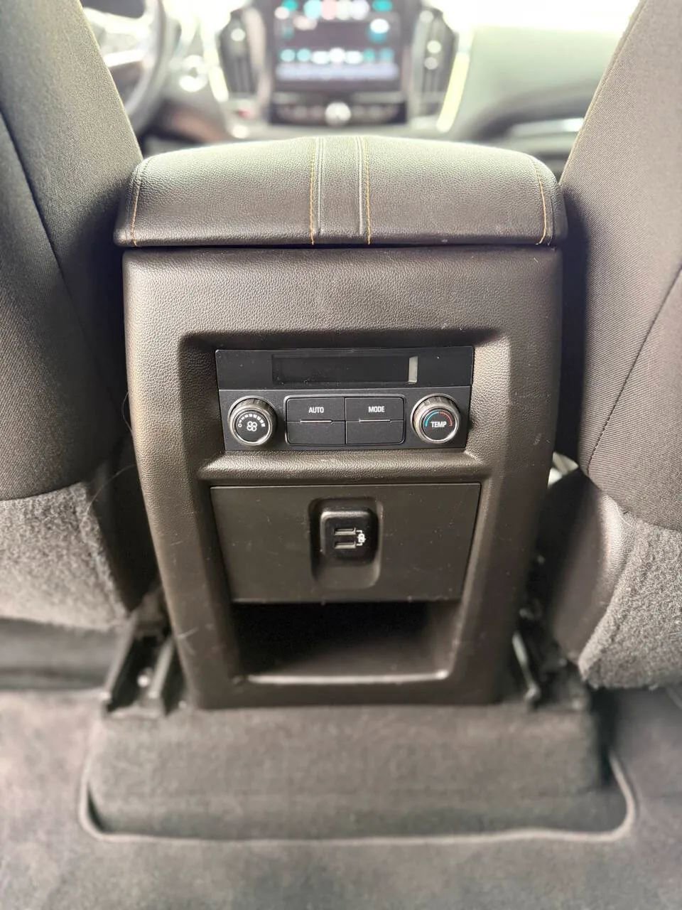 Used 2018 Chevrolet Traverse LT AWD/4WD image 20