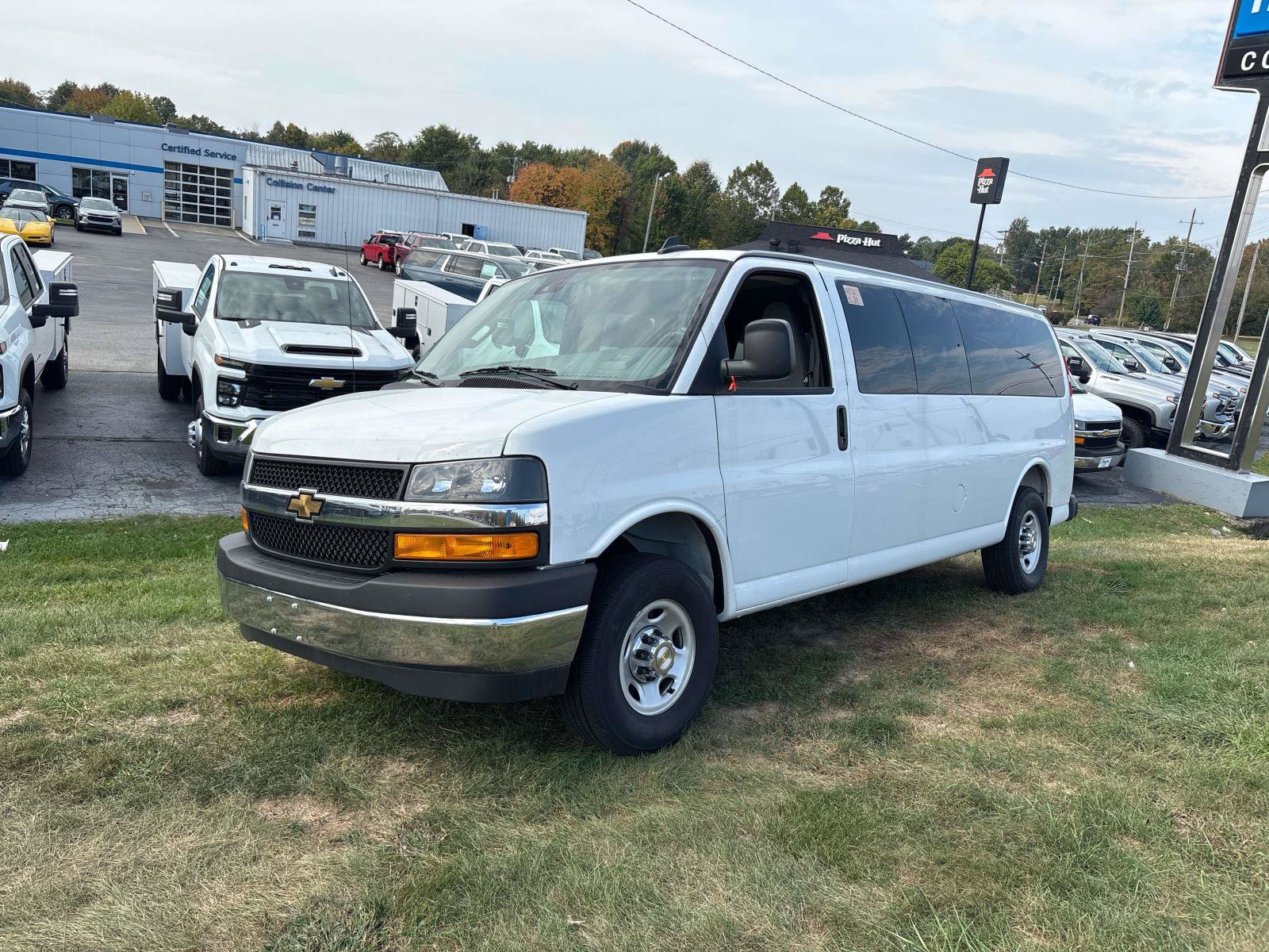 Used 2026 Chevrolet Express 3500 LT w/ LT Preferred Equipment Group
