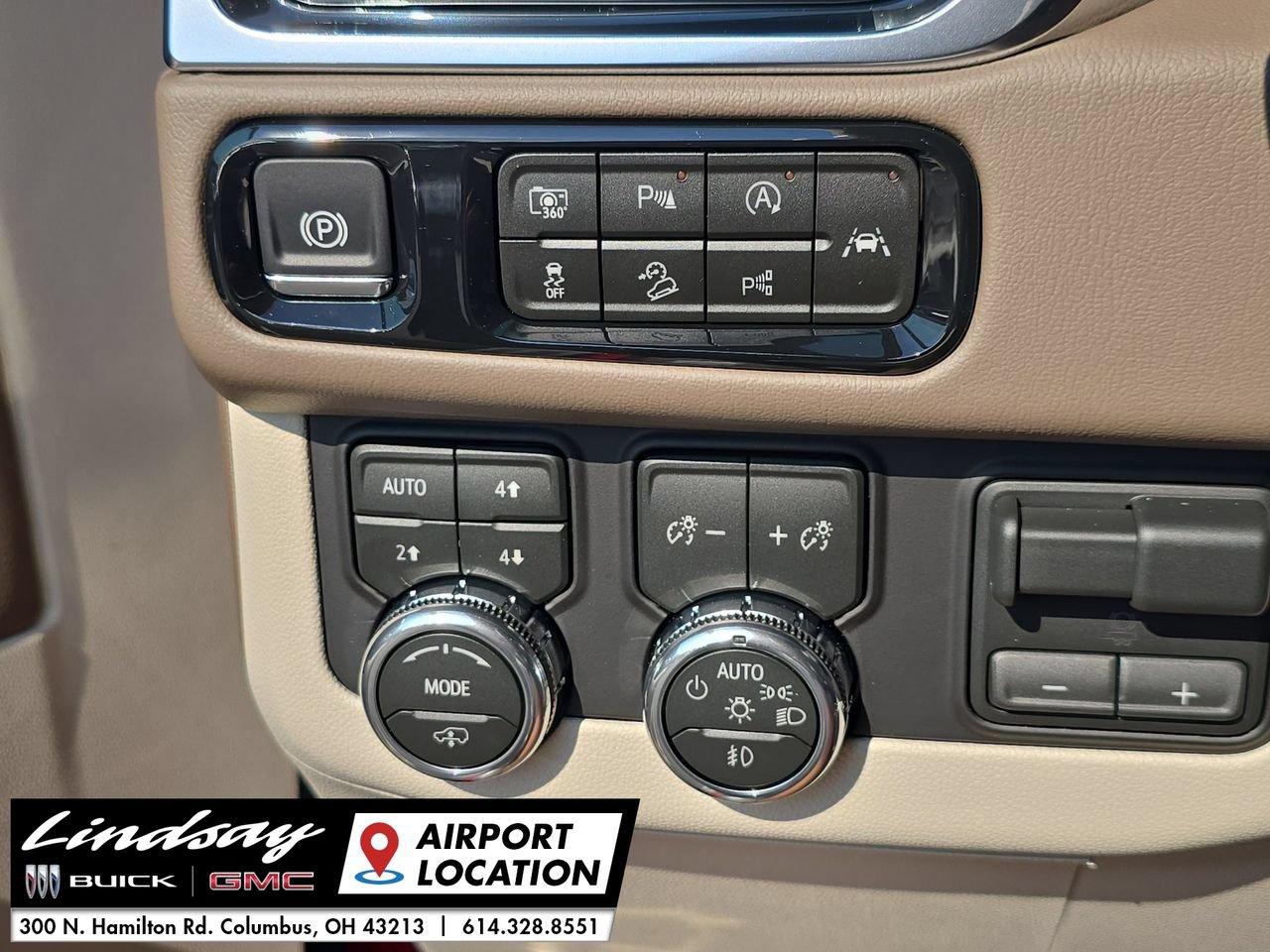 New 2026 GMC Yukon XL Denali w/ Denali Reserve Package AWD/4WD image 19
