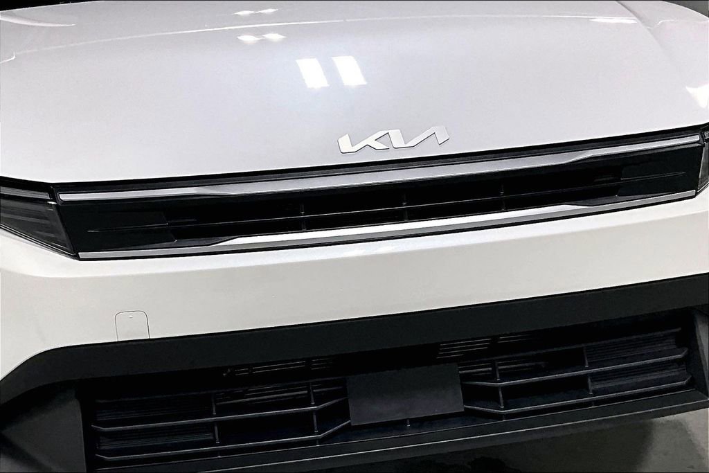 New 2026 Kia K4 FWD image 28